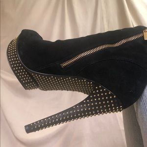 Michael Kors gold studded peep toe bootie 10M